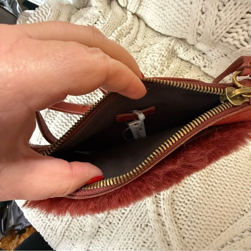 Madewell The Simple Pouch Belt Bag in Faux Fur Size XS - Picture 3 of 5